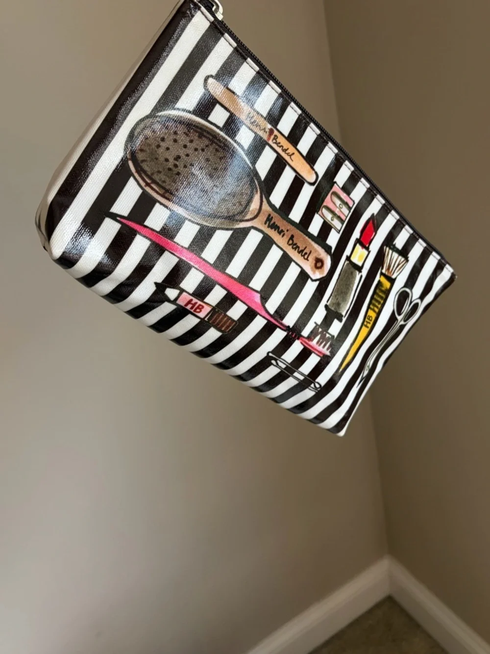 Henri Bendel Cosmetic Bag - Picture 11 of 11